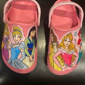 Princess size 12 crocs great condition